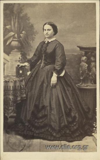 Portrait of a woman.