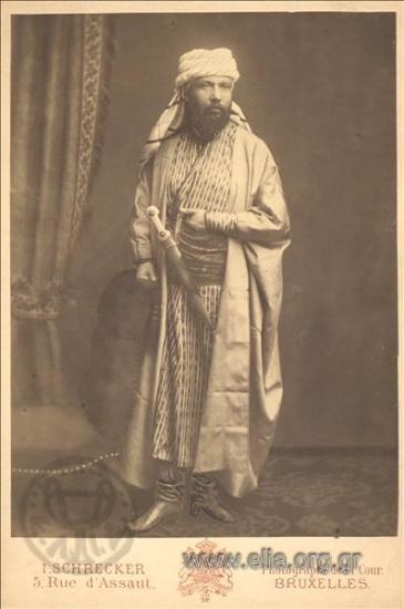 Ο Στέφανος Κ. Καραθεοδωρή με αμφίεση Άραβα.