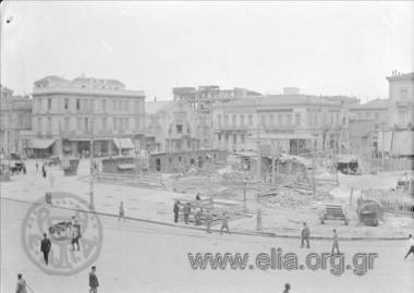 Digging the tunnel of the electrical railroad at Omonoia.