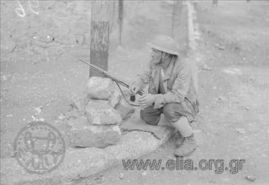 Armed ELAS partisans at battle stations