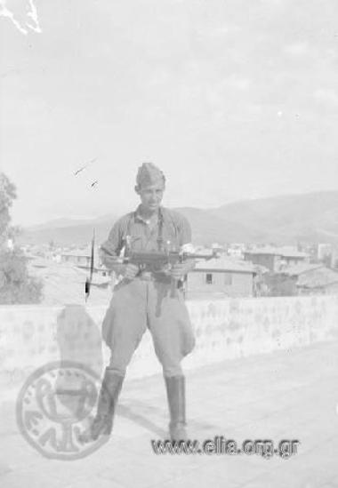 Armed ELAS partisans at battle stations