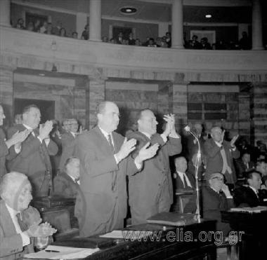 Αποκαλύψεις του Γεωργίου Παπανδρέου κατά της ΕΡΕ στη Βουλή των Ελλήνων.