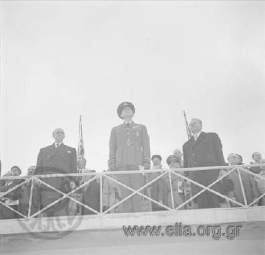 Περιοδεία του Γεωργίου Παπανδρέου με τον βασιλιά Κωνσταντίνο στη Θεσσαλονίκη.