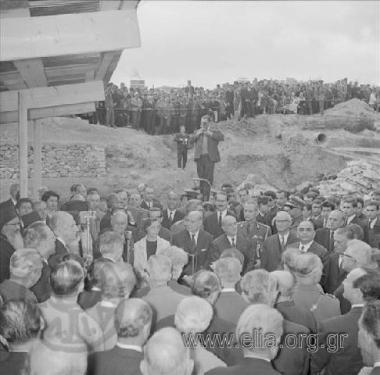 Περιοδεία του Γεωργίου Παπανδρέου με τον βασιλιά Κωνσταντίνο στη Θεσσαλονίκη.