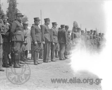 Καθαίρεση των αξιωματικών - κινηματιών της 1ης Μαρτίου 1935.