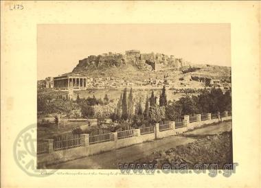 Το Θησείο και η Ακρόπολη στο βάθος.