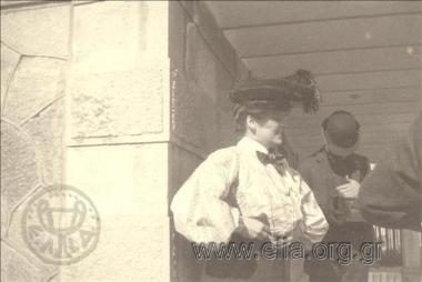 Παρέα σε βεράντα.