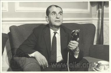 Πάνος Καραβίας, δημοσιογράφος της εφημερίδας 