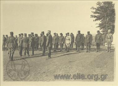 Official military parade attended by the Commanders-in-Chief of the French and Greek  Corps. Generals Adolphe Guillaumat and Leonidas Paraskevopoulos (13 September)