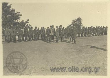 Official military parade attended by the Commanders-in-Chief of the French and Greek  Corps. Generals Adolphe Guillaumat and Leonidas Paraskevopoulos (13 September)