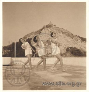 Koula Pratsika's School of Dance.