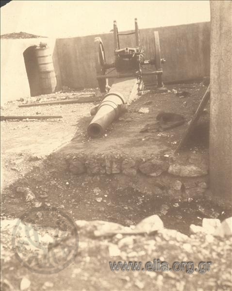 Destroyed gun at the Turkish fortress of Bizani, photograph taken after its occupation by the Greek  forces.