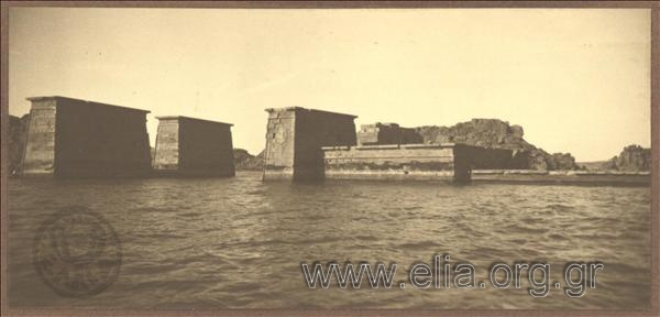 Ο ναός στη νησίδα Philae, κοντά στο Ασσουάν μισοπλημμυρισμένος