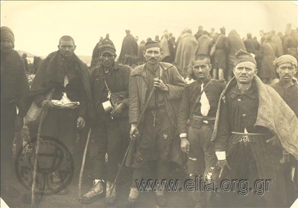 Asia Minor campaign, return of hostages:incoming soldiers in the quarantine at Agios Georgios
