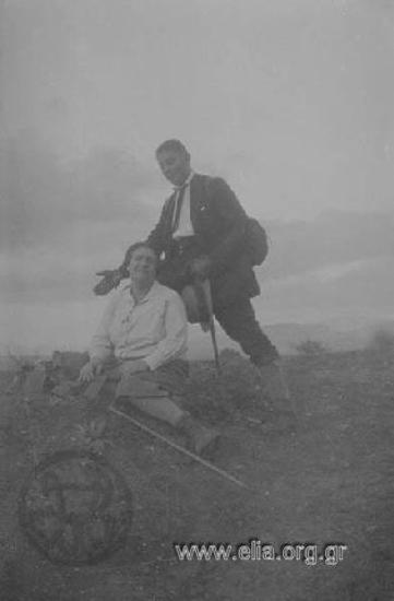 Iris Miliaraki with another mountaineer