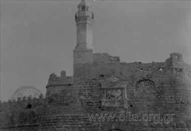 Είσοδος του κάστρου.