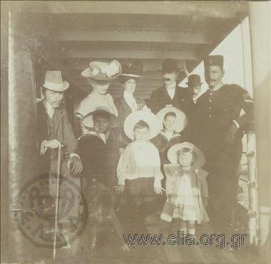 Ο Αλέξανδρος Ζαΐμης, ύπατος αρμοστής, στο σπίτι του.