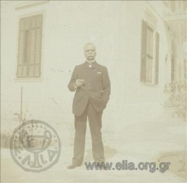 High Commissioner Alexandros Zaimis in his garden