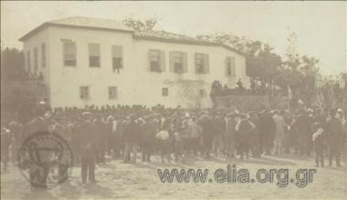 Σεπτέμβριος. Κήρυξη της Ένωσης.