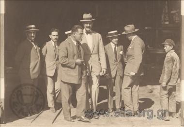 Ο Ανδρέας Μιχαλακόπουλος επισκέπτεται βιομηχανικές εγκαταστάσεις.