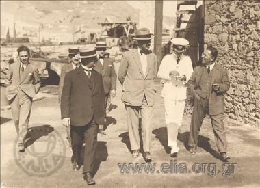 Ο Ανδρέας Μιχαλακόπουλος επισκέπτεται βιομηχανικές εγκαταστάσεις.