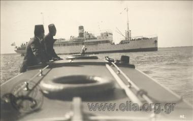 Επίσκεψη Ανδρέα Μιχαλακόπουλου στην Αλεξάνδρεια. Καταφθάνει με το ατμόπλοιο 