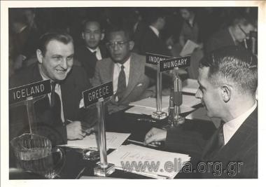 Ο Λάμπρος Ευταξίας σε διεθνή διάσκεψη.