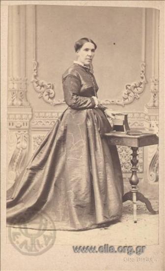 Portrait of a woman.