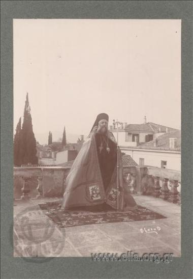 Prelate on a flat roof in Plaka (?)