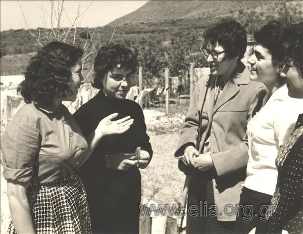 Female students of the Neapoli Royal Housekeeping School