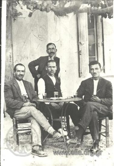 Kostas Loukos (on the left), the father of Elli Lampeti.