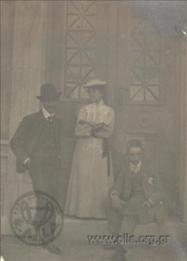 Sculptor Kostas Dimitriadis (left) in company