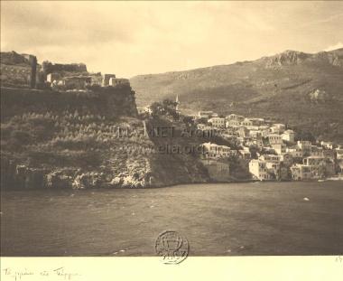 Άποψη του λιμανιού και της πόλης της Πάργας.