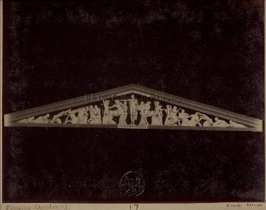 Αναπαράσταση του δυτικού αετώματος του ναού του Διός.