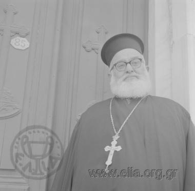 Ψαρά, ιερέας.