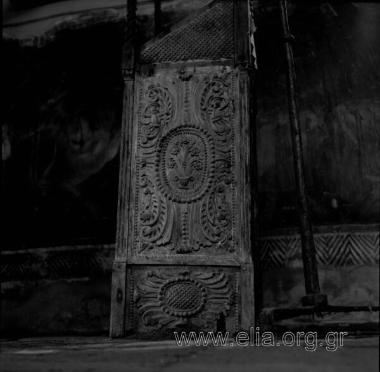 Ξυλόγλυπτο στην εκκλησία του Αγίου Νικολάου.