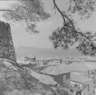 Άποψη από τον βράχο προς Βορρά.