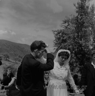 Σαρακατσάνικος γάμος. Χορός της νύφης τη Δευτέρα του γάμου.