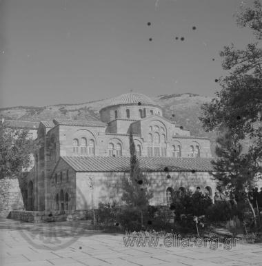 Μονή Οσίου Λουκά.