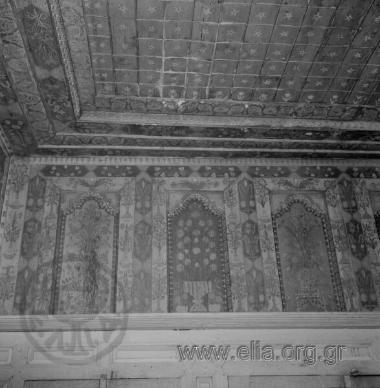 Αρχοντικό Νερατζόπουλου-Σαχίνη: ζωγραφικός διάκοσμος στους τοίχους και την ξύλινη οροφή.