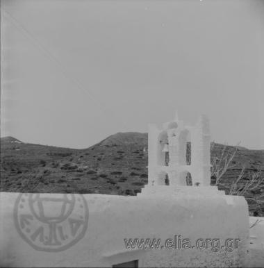 Καμπαναριό.