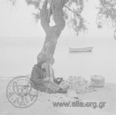 Λίμνη Ευβοίας, το μπάλωμα των διχτυών.