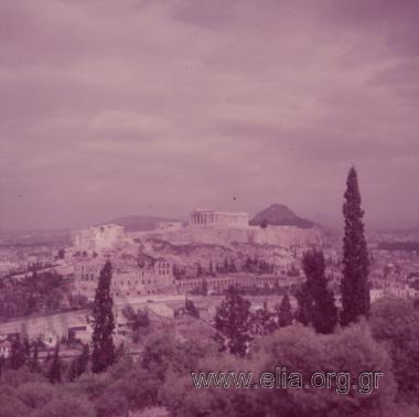 Γενική άποψη της Ακρόπολης από το λόφο του Φιλοπάππου.