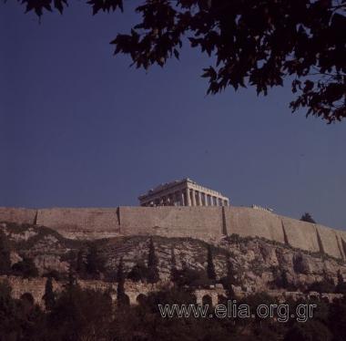 Ακρόπολη, Παρθενώνας. Λήψη από τη Διονυσίου Αρεοπαγίτου.