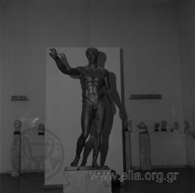 Εθνικό Αρχαιολογικό Μουσείο. Ο Έφηβος των Αντικυθήρων.