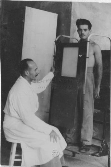 Ακτινογραφία στο Ελληνικό νοσοκομείο Σενεγκάλιας.