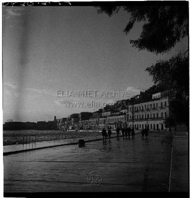 Άποψη της πόλης από το λιμάνι.