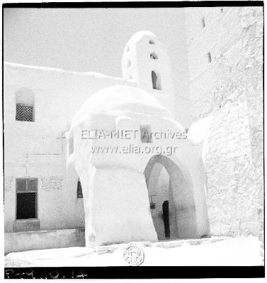 Ανατολική έρημος, Ερυθρά θάλασσα. Στην κοπτική μονή του Αγίου Αντωνίου.