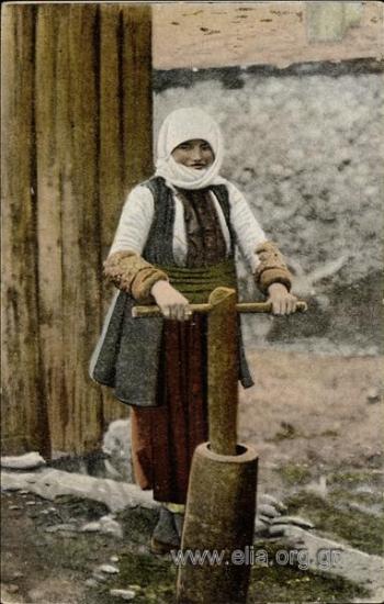 Salonicco - Tipo di giovanetta serba.