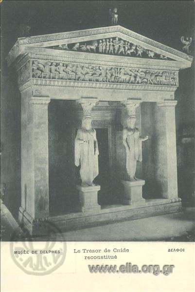 Musée de Delphes. Le Trésor de Cnide reconstitué.